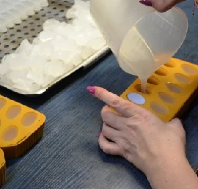 Участок литья силиконов