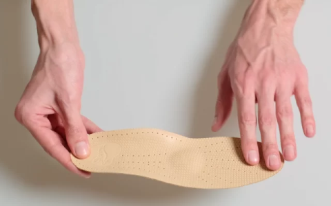 Ортопедические стельки при плоскостопии для любой обуви